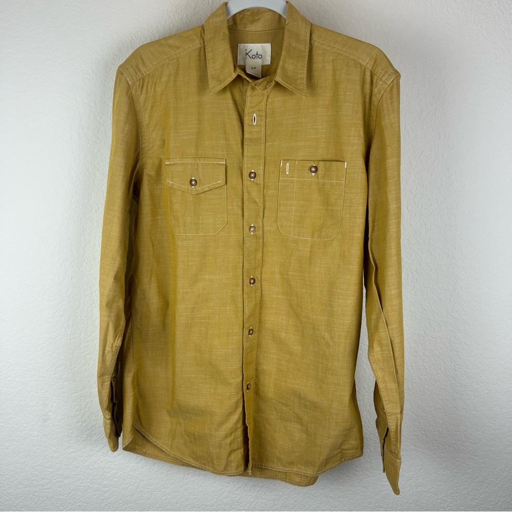 🆕 Koto Urban outfitters button up top